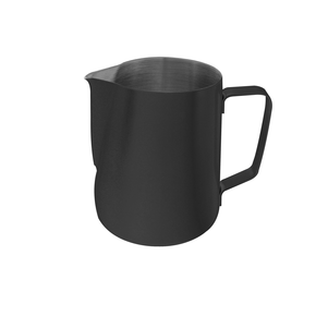 Czarny dzbanek do mleka z wewnętrzną miarką 0,6 l | BAREQ, T-105-060B