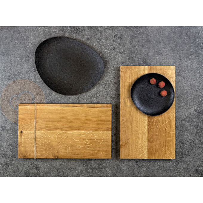 Czarny płaski talerz z porcelany o średnicy 23,5 cm | VERLO, Zeli