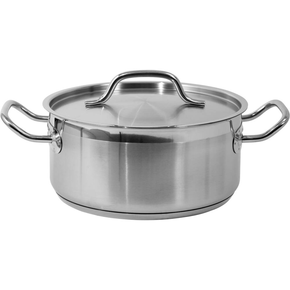 Profesjonalny garnek niski z pokrywką, o wymiarach 24x11 cm oraz pojemności 5,0 l.

Garnek YATO Professional Kitchen Equipment przeznaczony jest do profesjonalnego wykorzystania w branży gastronomicznej. Doskonale nadaje się do przygotowywania wszelkiego rodzaju potraw.

Wykonany jest z wysokiej jakości stali nierdzewnej 21/0, opracowanej specjalnie do użytku w gastronomii. Najważniejszą zaletą garnków wykonanych z tego rodzaju stali jest przewodzenie ciepła aż o 30% większe w porównaniu ze standardowymi garnkami wykonanymi ze stali 304. Charakteryzuje je również podwyższona odporność na uszkodzenia mechaniczne oraz działanie kwasów organicznych i detergentów. Właśnie dlatego, nadają się do mycia w zmywarkach, oraz są odporne na intensywne szorowanie powierzchni. 

Co ważne, garnki wykonane ze stali typu 21/0 nie zawierają szkodliwych dla zdrowia ludzkiego manganu i niklu.
Specjalna konstrukcja dna kapsułowego rozprowadza ciepło równomiernie po całej powierzchni spodu, co zwiększa stopień wykorzystania ciepła i efektywność gotowania. Przekłada się to bezpośrednio na ich jakość oraz komfort pracy kucharza. Takie rozwiązanie zmniejsza również ryzyko przypalenia potraw. 

Wkładka ferromagnetyczna w dnie pozwala na stosowanie garnków YATO na każdym rodzaju kuchenek, takich jak:
- elektryczna
- indukcyjna
- gazowa
- ceramiczna 

Boczne ściany garnka i pokrywka są wykonane z grubej stali, utrzymującej temperaturę dłużej niż standardowe naczynia ze stali typu 304. 

W garnkach YATO zastosowano wyjątkowo masywne i nienagrzewające się, solidnie zamocowane uchwyty. Gwarantuje to bezpieczeństwo i wieloletnią trwałość użytkowania.
Przeznaczony do profesjonalnego wykorzystania w branży gastronomicznej. Doskonale nadaje się do gotowania wszelkiego rodzaju potraw.

 | YG-00041, Garnek niski z pokrywką ze stali nierdzewnej 24x11 cm 5 l