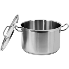Profesjonalny garnek średni z pokrywką, o wymiarach 28x18 cm oraz pojemności 11,1 l.

Garnek YATO Professional Kitchen Equipment przeznaczony jest do profesjonalnego wykorzystania w branży gastronomicznej. Doskonale nadaje się do przygotowywania wszelkiego rodzaju potraw.

Wykonany jest z wysokiej jakości stali nierdzewnej 21/0, opracowanej specjalnie do użytku w gastronomii. Najważniejszą zaletą garnków wykonanych z tego rodzaju stali jest przewodzenie ciepła aż o 30% większe w porównaniu ze standardowymi garnkami wykonanymi ze stali 304. Charakteryzuje je również podwyższona odporność na uszkodzenia mechaniczne oraz działanie kwasów organicznych i detergentów. Właśnie dlatego, nadają się do mycia w zmywarkach, oraz są odporne na intensywne szorowanie powierzchni. 

Co ważne, garnki wykonane ze stali typu 21/0 nie zawierają szkodliwych dla zdrowia ludzkiego manganu i niklu.
Specjalna konstrukcja dna kapsułowego rozprowadza ciepło równomiernie po całej powierzchni spodu, co zwiększa stopień wykorzystania ciepła i efektywność gotowania. Przekłada się to bezpośrednio na ich jakość oraz komfort pracy kucharza. Takie rozwiązanie zmniejsza również ryzyko przypalenia potraw. 

Wkładka ferromagnetyczna w dnie pozwala na stosowanie garnków YATO na każdym rodzaju kuchenek, takich jak:
- elektryczna
- indukcyjna
- gazowa
- ceramiczna 

Boczne ściany garnka i pokrywka są wykonane z grubej stali, utrzymującej temperaturę dłużej niż standardowe naczynia ze stali typu 304. 

W garnkach YATO zastosowano wyjątkowo masywne i nienagrzewające się, solidnie zamocowane uchwyty. Gwarantuje to bezpieczeństwo i wieloletnią trwałość użytkowania.
Przeznaczony do profesjonalnego wykorzystania w branży gastronomicznej. Doskonale nadaje się do gotowania wszelkiego rodzaju potraw

 | YG-00024, Garnek średni z pokrywką ze stali nierdzewnej 28x18 cm 11,1 l