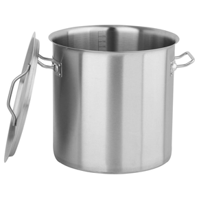Profesjonalny garnek wysoki z pokrywką, o wymiarach 32x32 cm oraz pojemności 25l.
Garnek YATO Professional Kitchen Equipment przeznaczony jest do profesjonalnego wykorzystania w branży gastronomicznej. Doskonale nadaje się do przygotowywania wszelkiego rodzaju potraw.
Wykonany jest z wysokiej jakości stali nierdzewnej 201 do użytku w gastronomii.
Specjalna konstrukcja dna kapsułowego rozprowadza ciepło równomiernie po całej powierzchni spodu, co zwiększa stopień wykorzystania ciepła i efektywność gotowania. Przekłada się to bezpośrednio na ich jakość oraz komfort pracy kucharza. Takie rozwiązanie zmniejsza również ryzyko przypalenia potraw.
Wkładka ferromagnetyczna w dnie pozwala na stosowanie garnków YATO na każdym rodzaju kuchenek, takich jak:
• elektryczna
• indukcyjna
• gazowa
• ceramiczna
W garnkach YATO zastosowano wyjątkowo masywne i nienagrzewające się, solidnie zamocowane uchwyty. Gwarantuje to bezpieczeństwo i wieloletnią trwałość użytkowania.
 | YG-00015, Garnek wysoki z pokrywką 32x32 cm 25 l