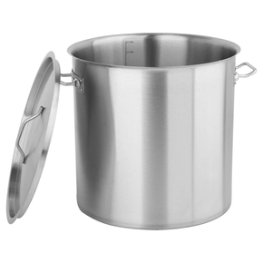 Profesjonalny garnek wysoki z pokrywką, o wymiarach 38x38 cm oraz pojemności 43l.
Garnek YATO Professional Kitchen Equipment przeznaczony jest do profesjonalnego wykorzystania w branży gastronomicznej. Doskonale nadaje się do przygotowywania wszelkiego rodzaju potraw.
Wykonany jest z wysokiej jakości stali nierdzewnej 201 do użytku w gastronomii.
Specjalna konstrukcja dna kapsułowego rozprowadza ciepło równomiernie po całej powierzchni spodu, co zwiększa stopień wykorzystania ciepła i efektywność gotowania. Przekłada się to bezpośrednio na ich jakość oraz komfort pracy kucharza. Takie rozwiązanie zmniejsza również ryzyko przypalenia potraw.
Wkładka ferromagnetyczna w dnie pozwala na stosowanie garnków YATO na każdym rodzaju kuchenek, takich jak:
• elektryczna
• indukcyjna
• gazowa
• ceramiczna
W garnkach YATO zastosowano wyjątkowo masywne i nienagrzewające się, solidnie zamocowane uchwyty. Gwarantuje to bezpieczeństwo i wieloletnią trwałość użytkowania.
 | YG-00017, Garnek wysoki z pokrywką 38x38 cm 43 l