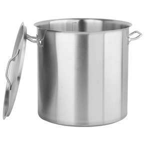 Profesjonalny garnek wysoki z pokrywką, o wymiarach 40x40 cm oraz pojemności 50l.
Garnek YATO Professional Kitchen Equipment przeznaczony jest do profesjonalnego wykorzystania w branży gastronomicznej. Doskonale nadaje się do przygotowywania wszelkiego rodzaju potraw.
Wykonany jest z wysokiej jakości stali nierdzewnej 201 do użytku w gastronomii.
Specjalna konstrukcja dna kapsułowego rozprowadza ciepło równomiernie po całej powierzchni spodu, co zwiększa stopień wykorzystania ciepła i efektywność gotowania. Przekłada się to bezpośrednio na ich jakość oraz komfort pracy kucharza. Takie rozwiązanie zmniejsza również ryzyko przypalenia potraw.
Wkładka ferromagnetyczna w dnie pozwala na stosowanie garnków YATO na każdym rodzaju kuchenek, takich jak:
• elektryczna
• indukcyjna
• gazowa
• ceramiczna
W garnkach YATO zastosowano wyjątkowo masywne i nienagrzewające się, solidnie zamocowane uchwyty. Gwarantuje to bezpieczeństwo i wieloletnią trwałość użytkowania.
 | YG-00018, Garnek wysoki z pokrywką 40x40 cm 50 l