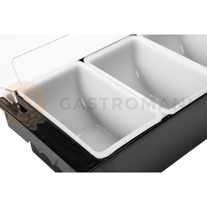 Pojemnik barmański pięciosegmentowy marki YATO.
Wykonany z wysokiej jakości, wytrzymałego ABS o wymiarach 500 x 160 x 100 mm z transparentną pokrywką z odpornego na uszkodzenia poliwęglanu.
Przeznaczony jest do serwowania dodatków do napojów i drinków:
• oliwki
• plasterki cytryn
• itp.

Posiada 5 wyciąganych pojemników z polipropylenu, każdy o pojemności 650 ml i wymiarach 100 x 45 mm.
Pojemnik jest bardzo praktyczny i funkcjonalny i doskonale sprawdza się w barach i restauracjach.
 | YG-07080, Pojemnik barmański czarny 5 segmentów